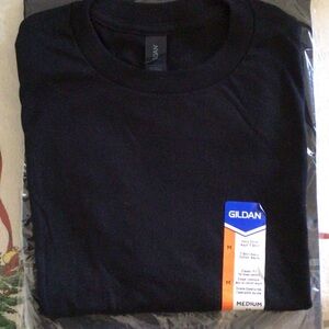 Gildan Men's Classic Black Tee